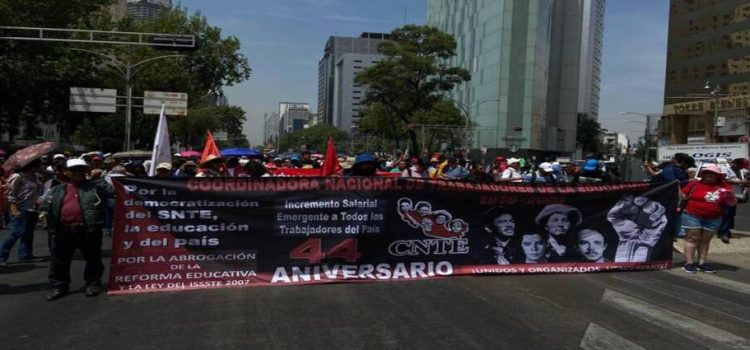 Marcha del CNTE en CDMX, no aceptan respuesta de AMLO y seguirán las movilizaciones