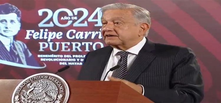 AMLO anuncia aumento salarial de 10% a los maestros