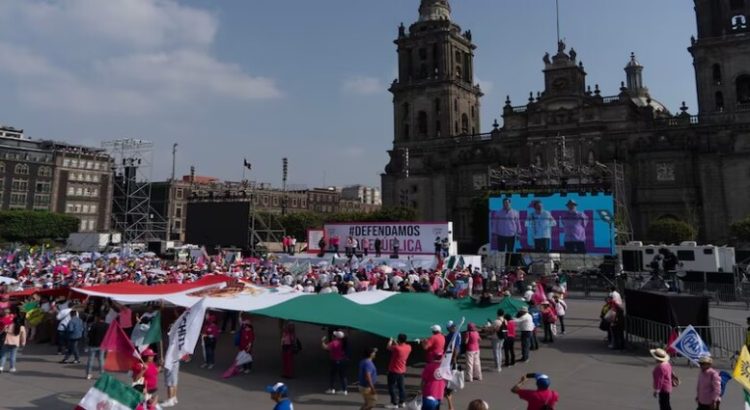 Marcha Rosa por la Democracia en CDMX