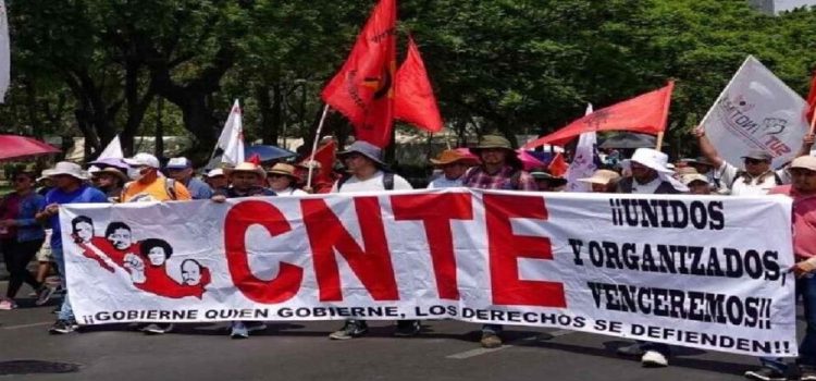 CNTE logra aumento salarial del 13%