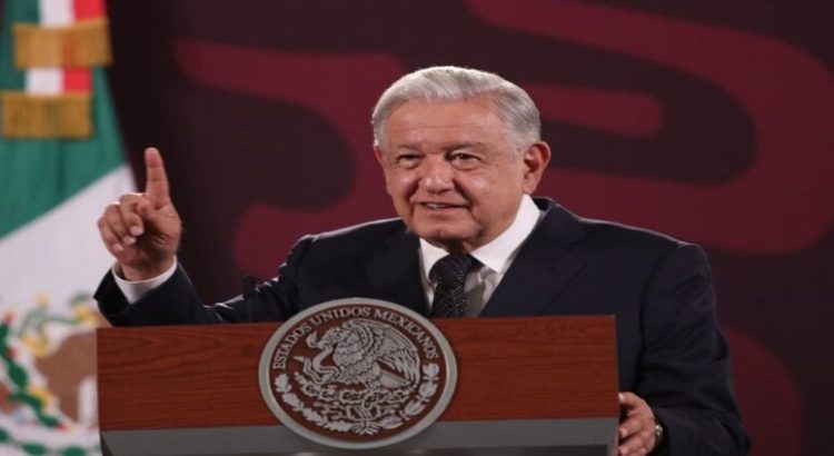 AMLO promete elecciones limpias, libres y pacíficas