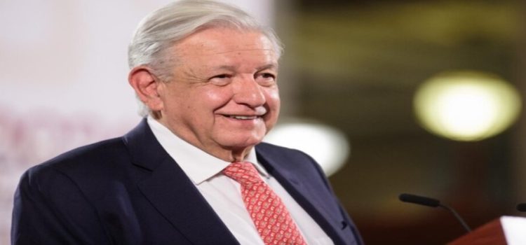 AMLO celebra disminución en la pobreza laboral