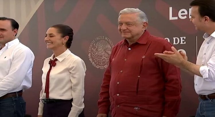 AMLO se dijo satisfecho con elección de Sheinbaum y anuncia nueva gira con ella