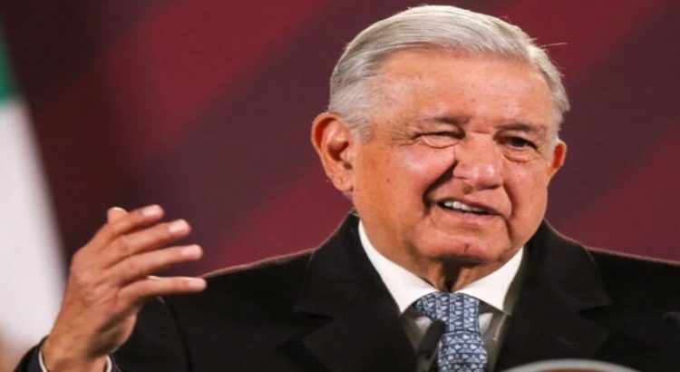 AMLO se lanza contra Pompeo por críticas a sus reformas