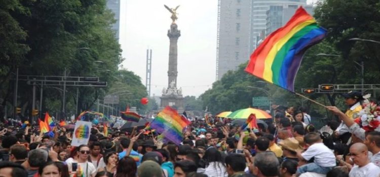 Concanaco prevé una derrama de 5 mil 500 mdp por la marcha LGBTI+ en CDMX