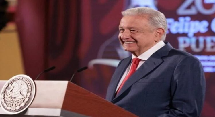 AMLO a favor de elegir jueces sin experiencia