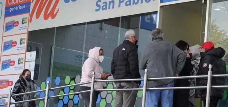 Escasez de vacunas contra COVID-19 en farmacias mexicanas ante aumento de contagios