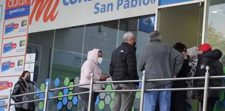 Escasez de vacunas contra COVID-19 en farmacias mexicanas ante aumento de contagios