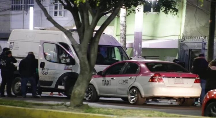 Golpean a taxista por negarse a subir a una pareja