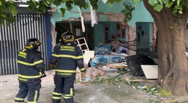 Explota tanque de gas en vivienda de Benito Juárez