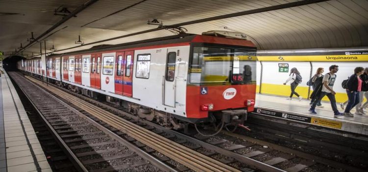 Mujer recibe descarga eléctrica por accidente en L4 del Metro