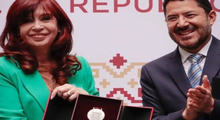 Gobierno de CDMX nombra “huésped distinguida” a Cristina Fernández