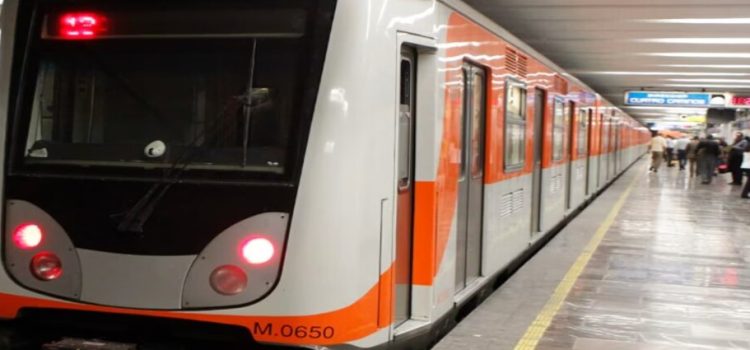 Persona se arroja a las vías de la Línea 2 del Metro de CDMX