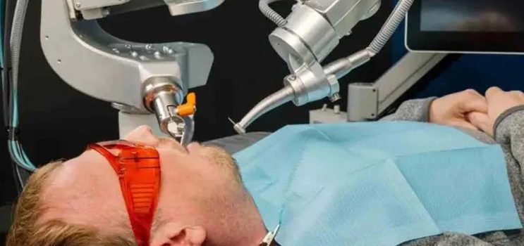 Robot dentista lleva a cabo el primer procedimiento automatizado en el mundo