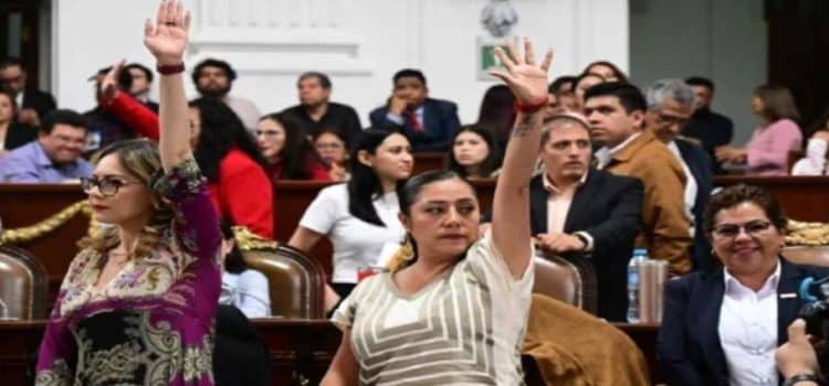 Congreso de CDMX pide juicio político contra jueces que buscan parar reforma al Poder Judicial