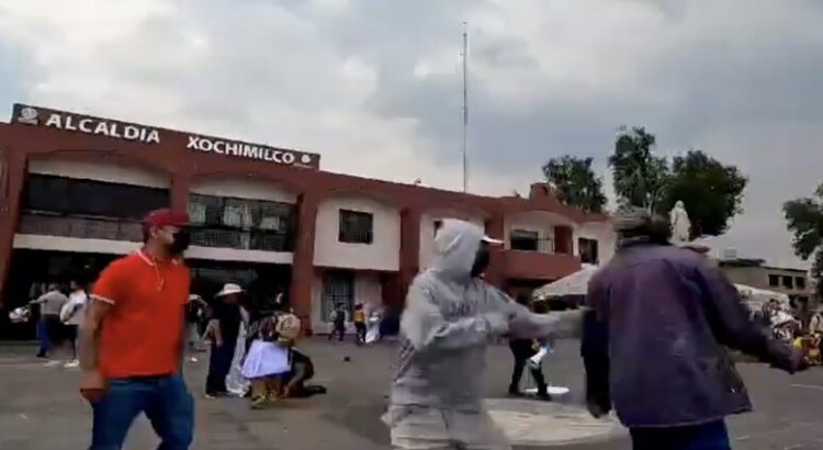 Denuncian agresión contra manifestantes en Xochimilco