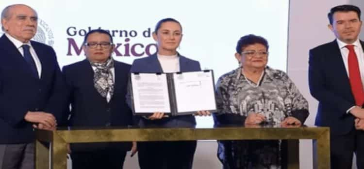 Claudia Sheinbaum firma decreto que reconoce crimen de Tlatelolco en 1968