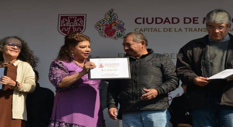 Inicia entrega de pensión a hombres de 60 a 64 años