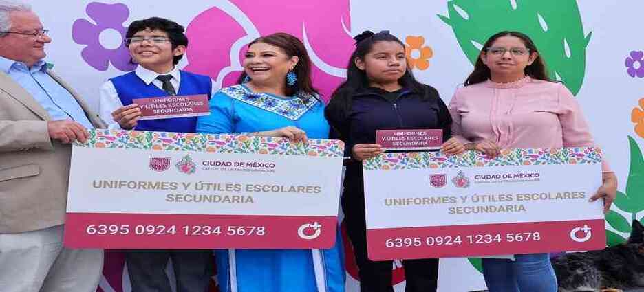 Clara Brugada entrega Tarjetas para Útiles y Uniformes Escolares para a estudiantes de nivel básico