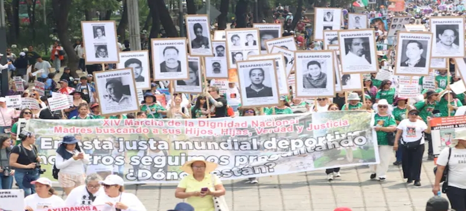 “Nada que festejar”: madres buscadoras marchan en CDMX y exigen acciones reales