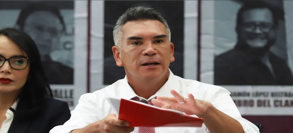 PRI CDMX exige renuncia de Mario Delgado por polémica sobre calendario escolar
