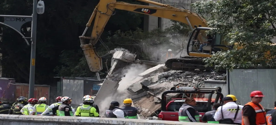 Colapso durante demolición moviliza a cuerpos de emergencia en la CDMX; reportan un lesionado