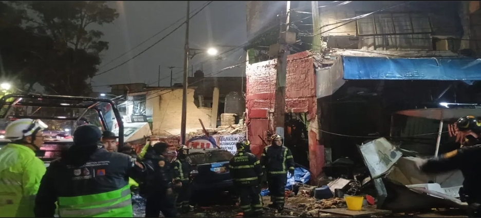 Explosión en taquería deja un muerto y 11 heridos